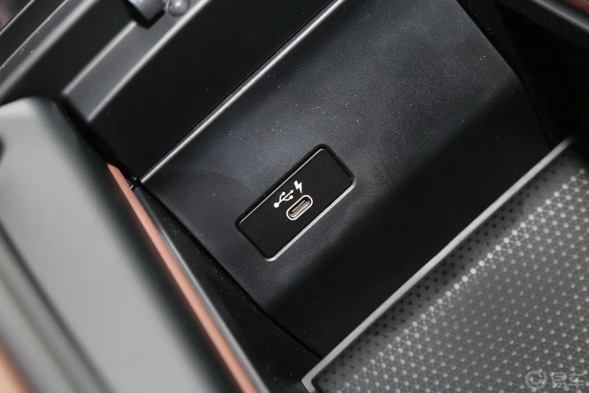 宝马X5(进口)xDrive40i 尊享型 M运动套装内饰