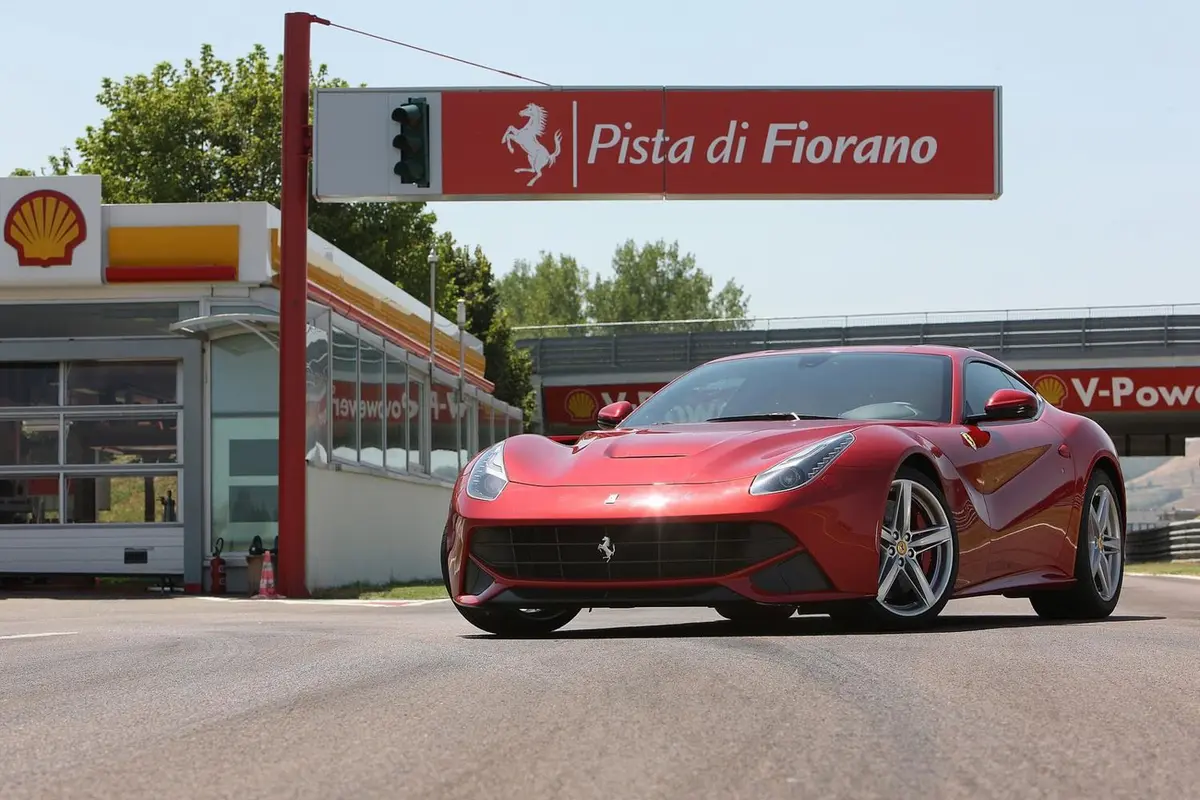 F12berlinetta