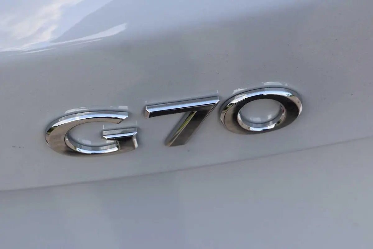 捷尼赛思G70