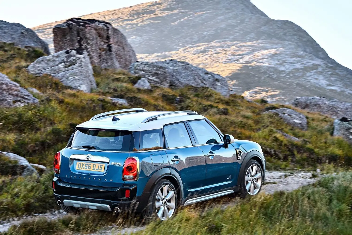 MINI COUNTRYMAN