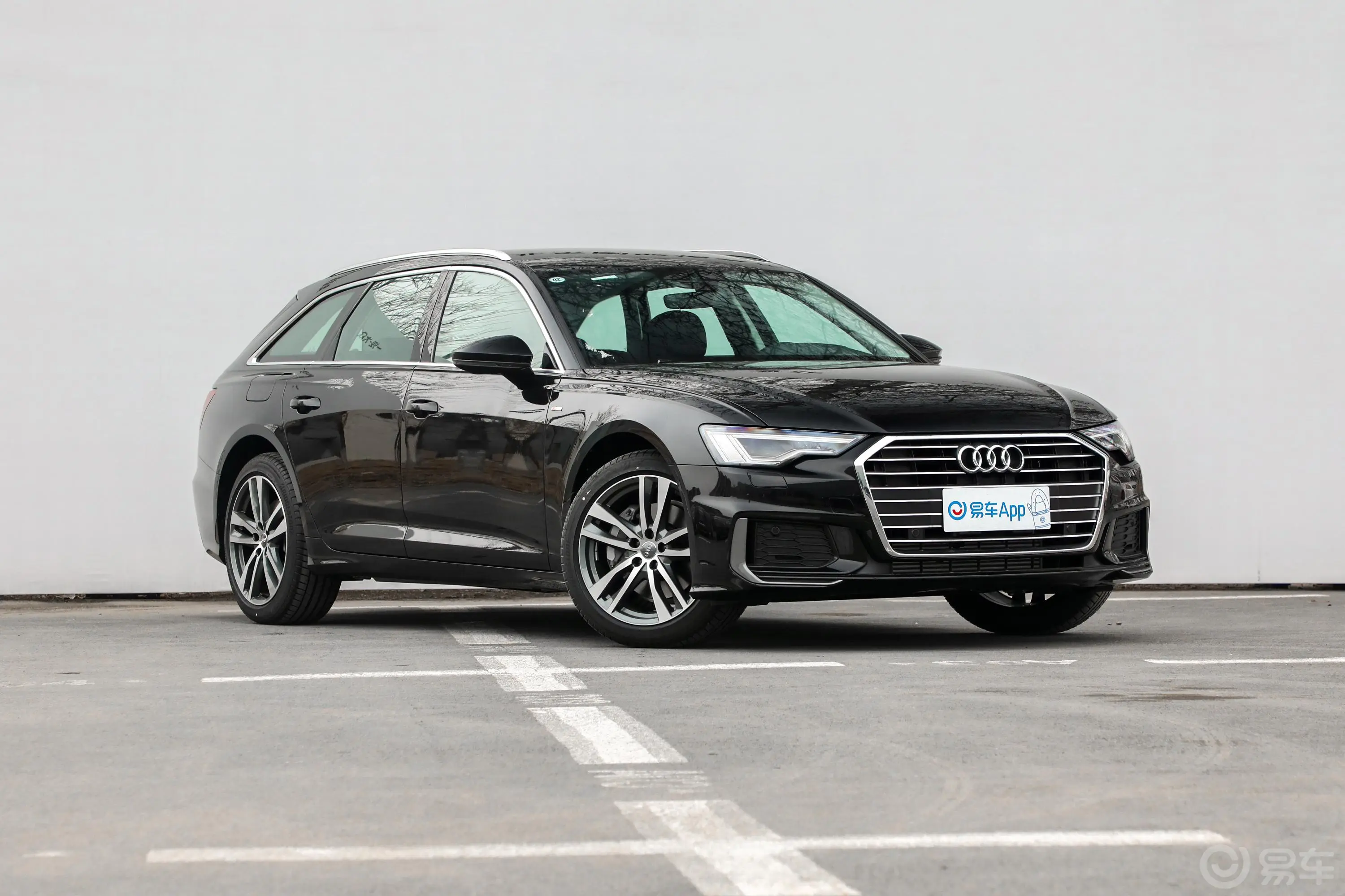 奥迪A6Avant 先锋派 45 TFSI 臻选动感型外观