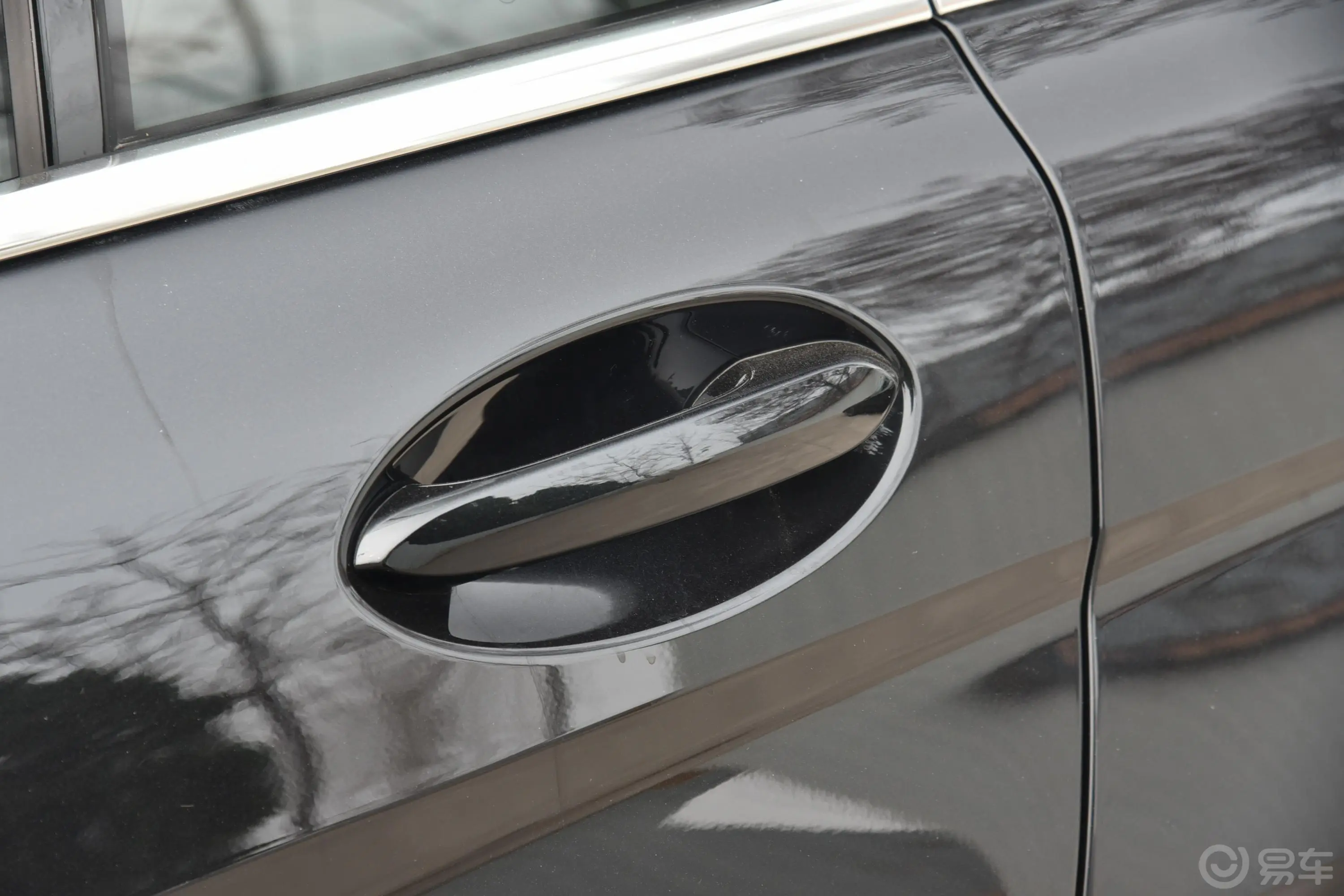 宝马X7xDrive40i 领先型 豪华套装驾驶员侧后门把手