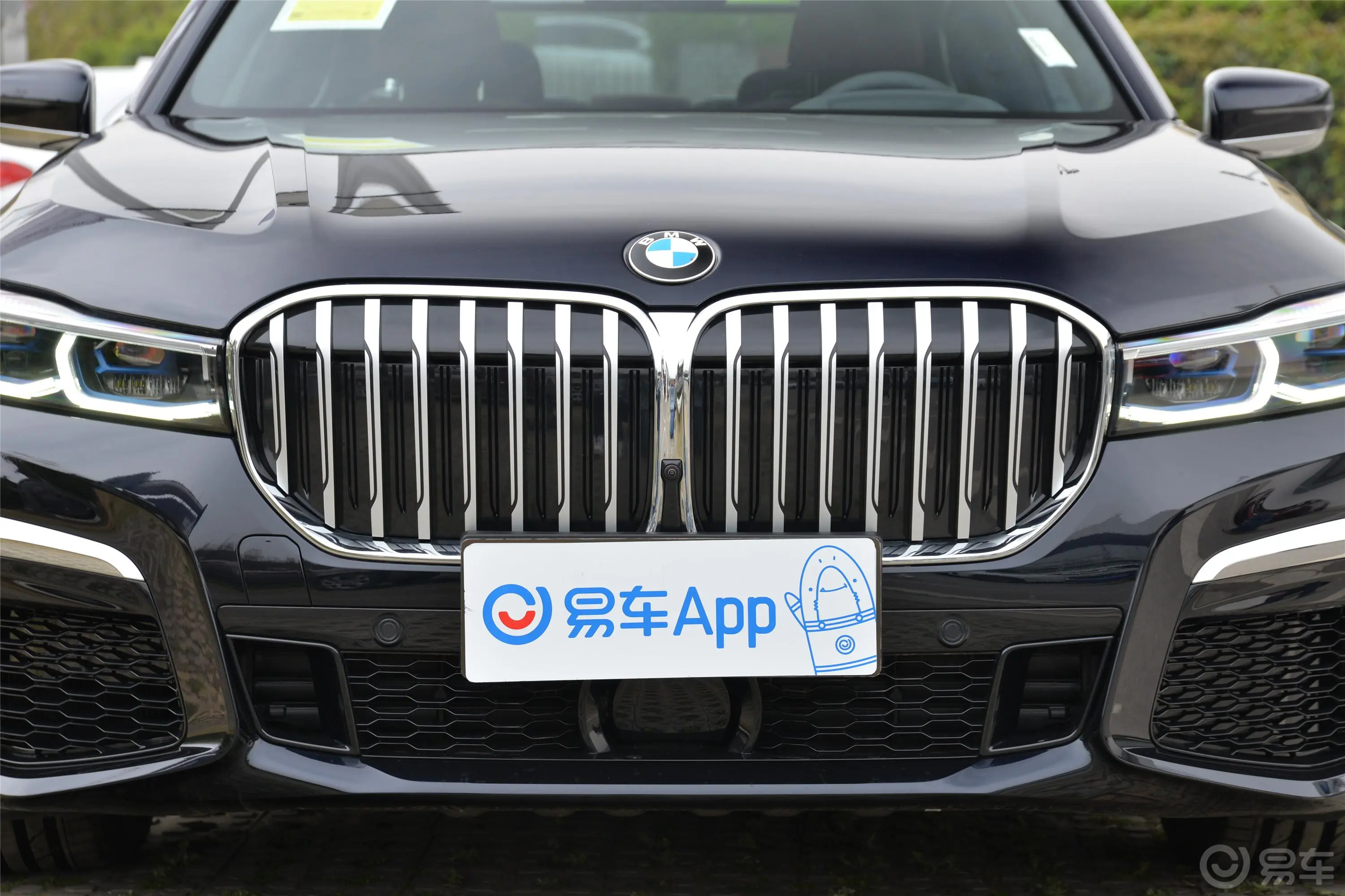 宝马7系改款 740Li xDrive 行政型 M运动套装外观