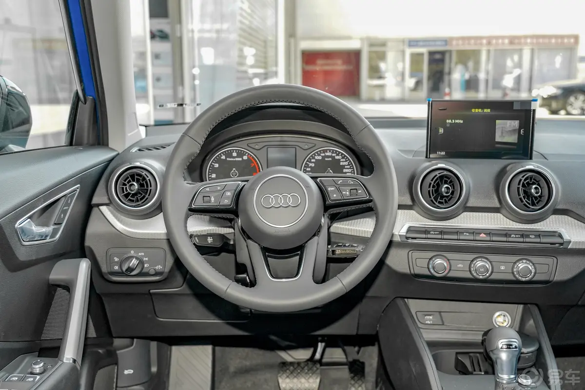 奥迪Q2L35 TFSI 进取动感型内饰