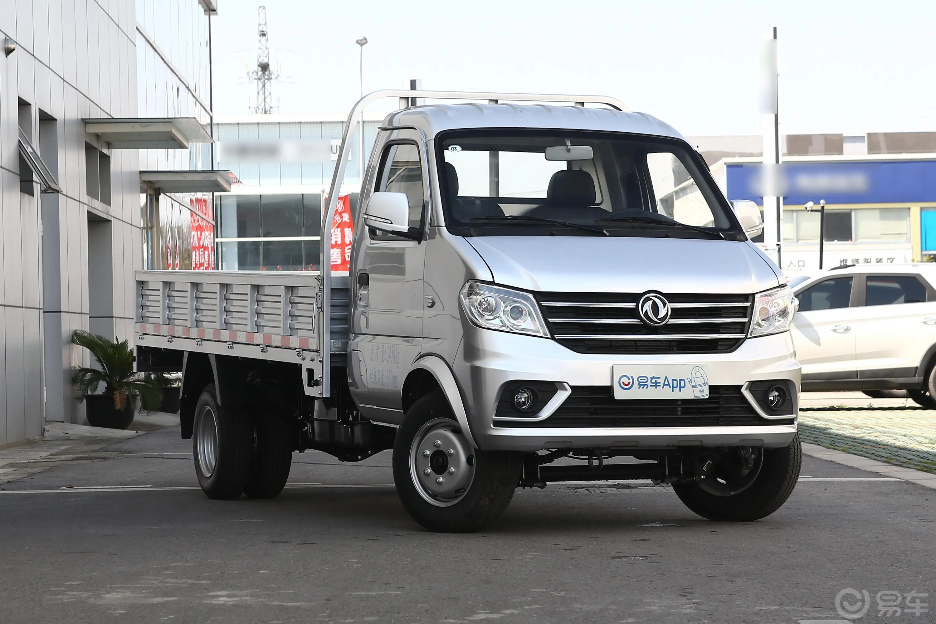 东风小康D511.5L 手动 后双轮豪华型DK15 国VI外观