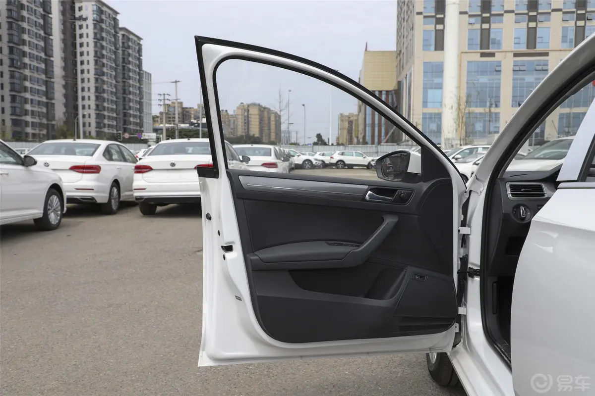 桑塔纳1.5L 手动 舒适版 国V驾驶员侧前车门