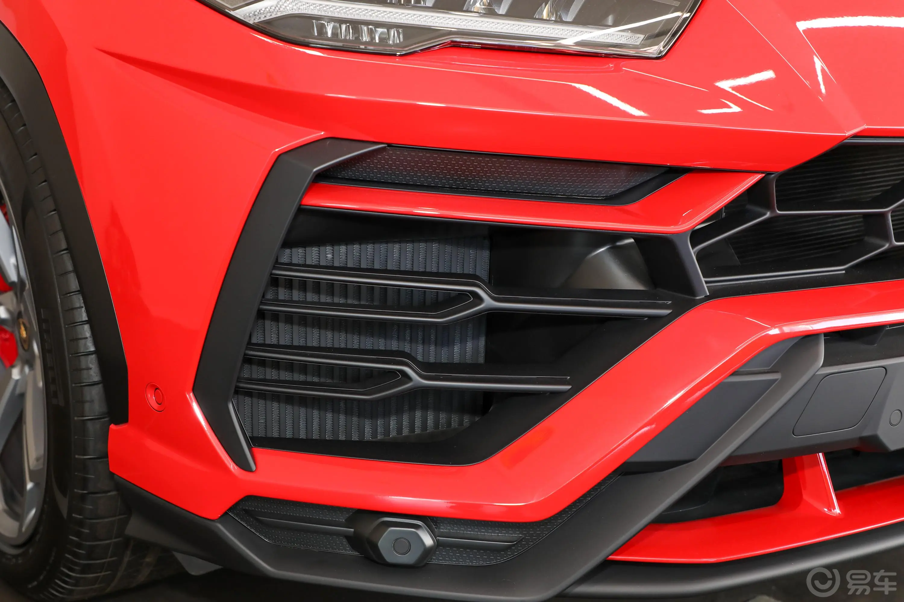 Urus4.0T V8外观