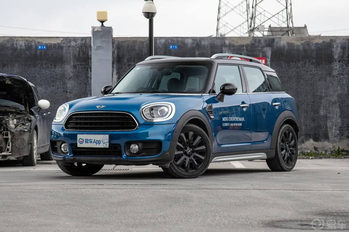 MINI COUNTRYMAN1.5T COOPER 艺术家周末旅行版外观