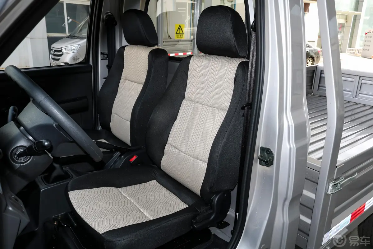 跨越王X1载货汽车N1 1.2L 单排单后轮 标准版 SC1031XND61 汽油 国VI驾驶员座椅