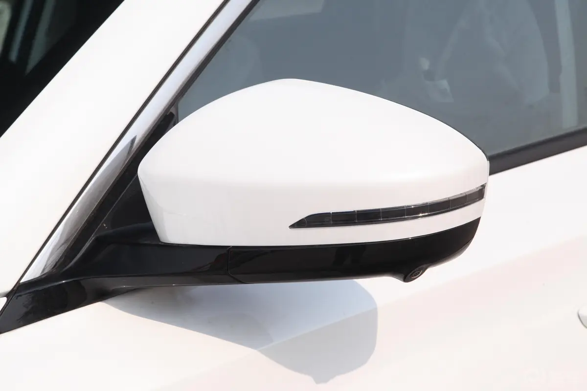 长安欧尚X71.5T 双离合 尊享型主驾驶后视镜背面