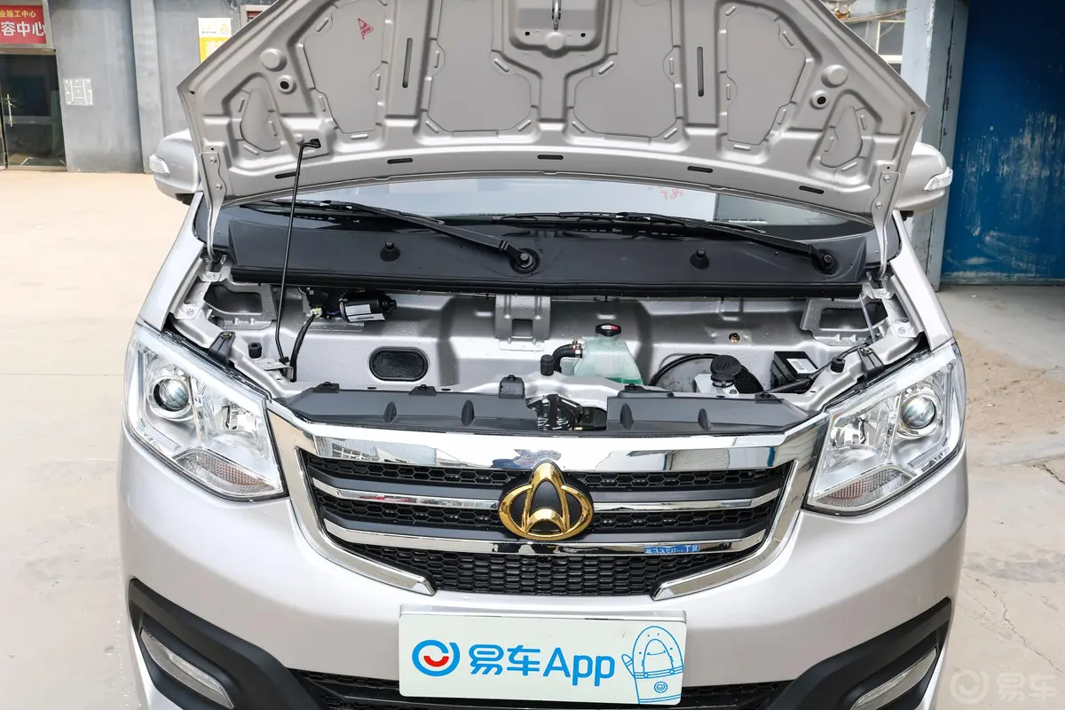 新豹T3载货汽车N1 1.2L 单排单后轮 标准版（4.75米） SC1031TMD62 汽油 国VI发动机舱整体