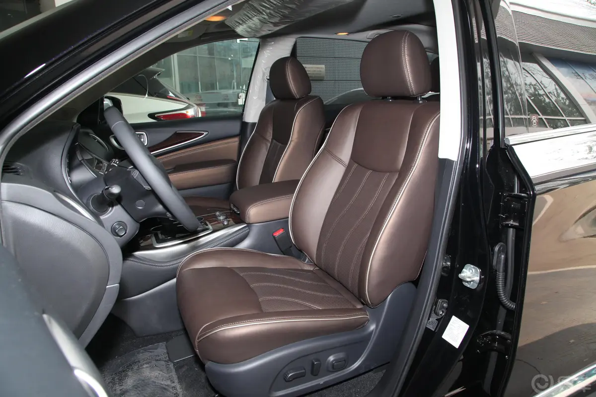 英菲尼迪QX60(进口)2.5 S/C Hybrid 两驱 卓越版驾驶员座椅
