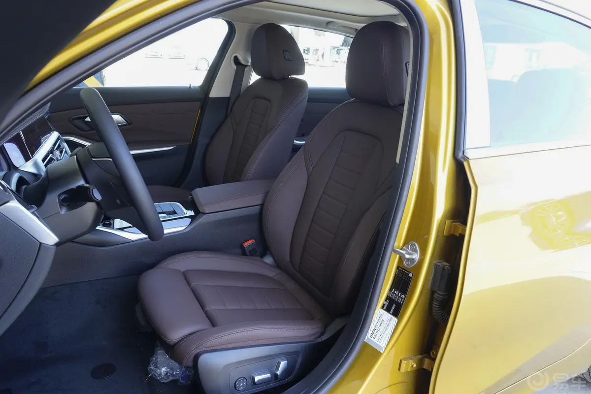 宝马3系改款 325Li 首发版驾驶员座椅
