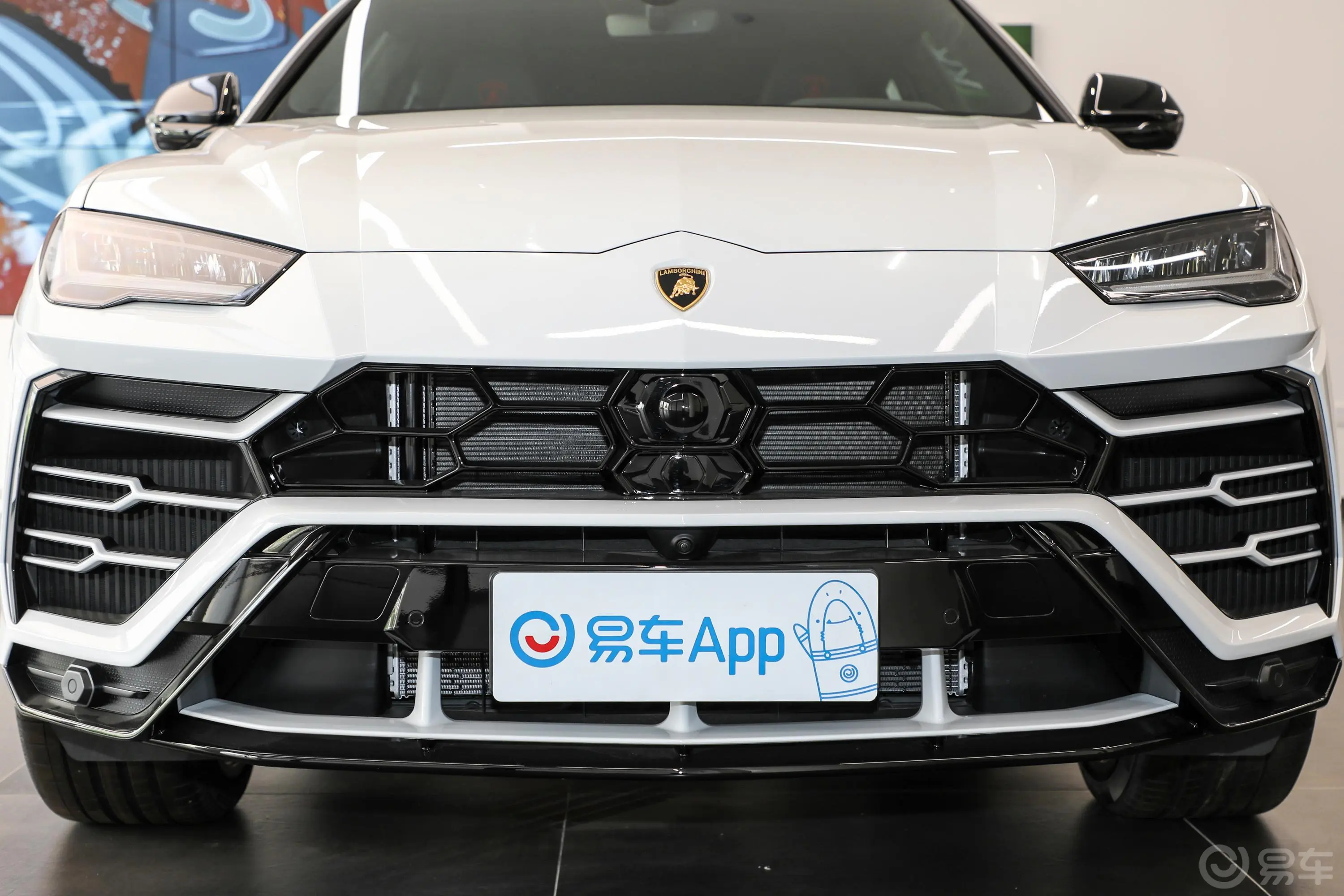 Urus4.0T V8外观