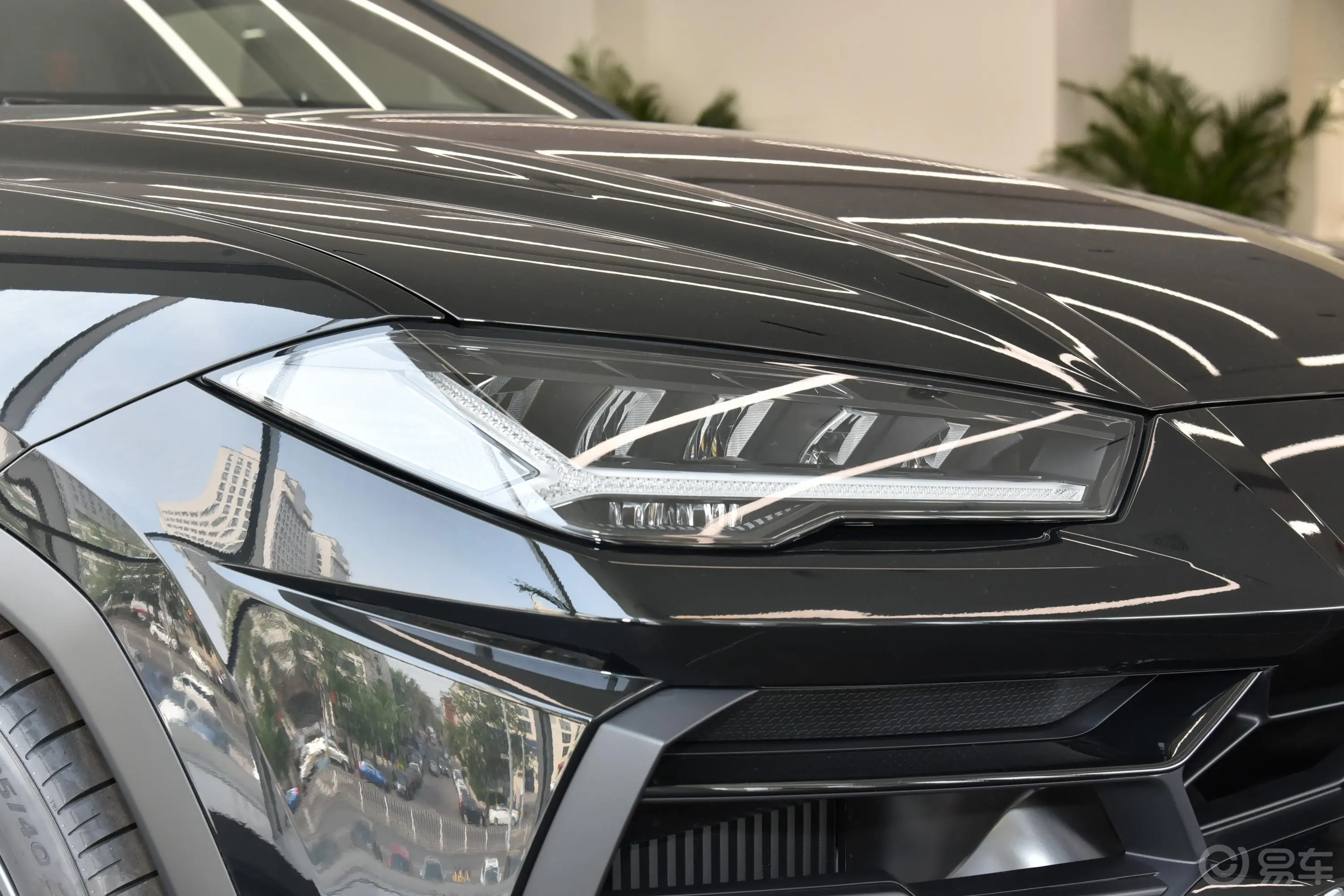 Urus4.0T V8外观