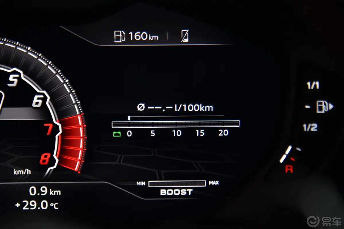 Urus4.0T V8内饰