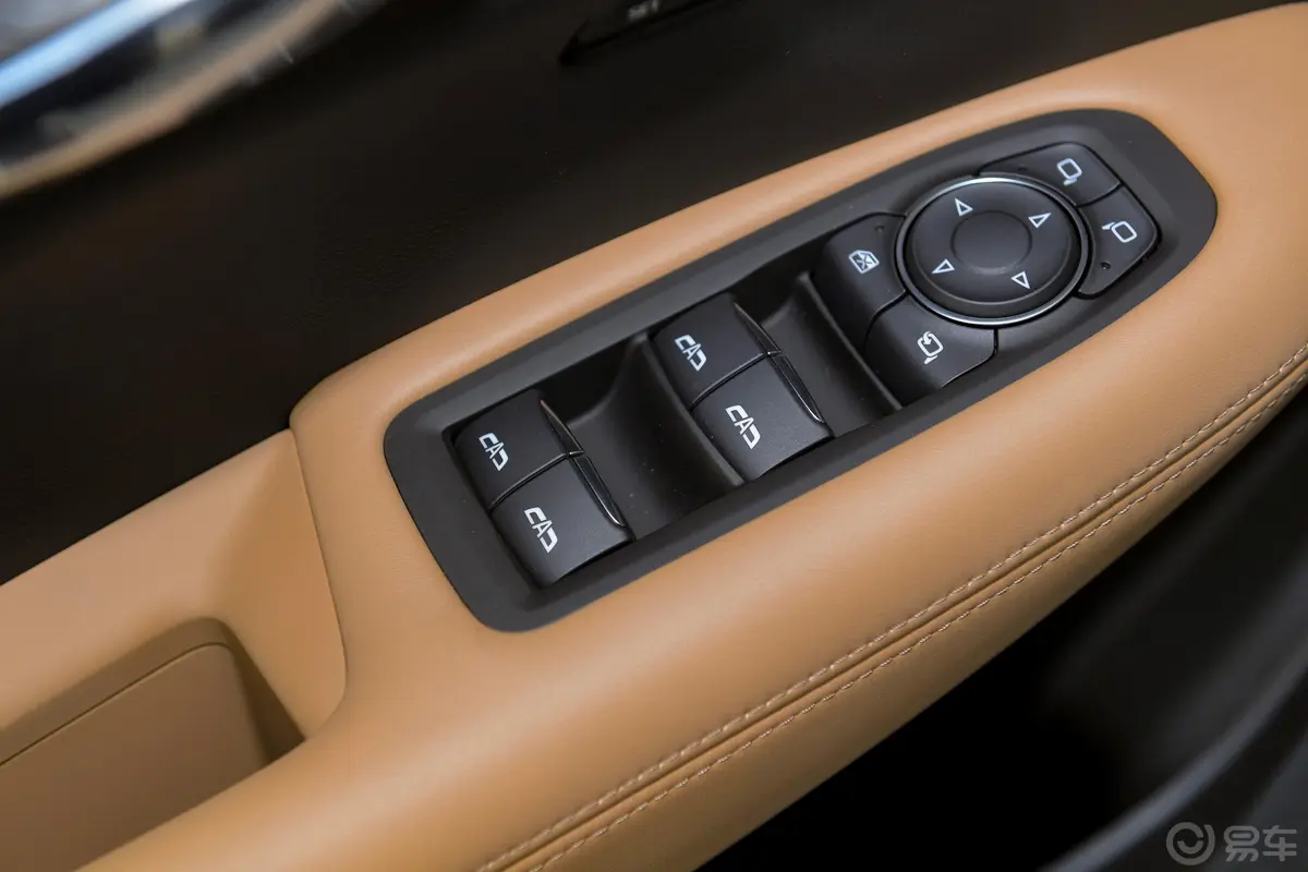 凯迪拉克XT5改款 28T 四驱 铂金运动版车窗调节整体
