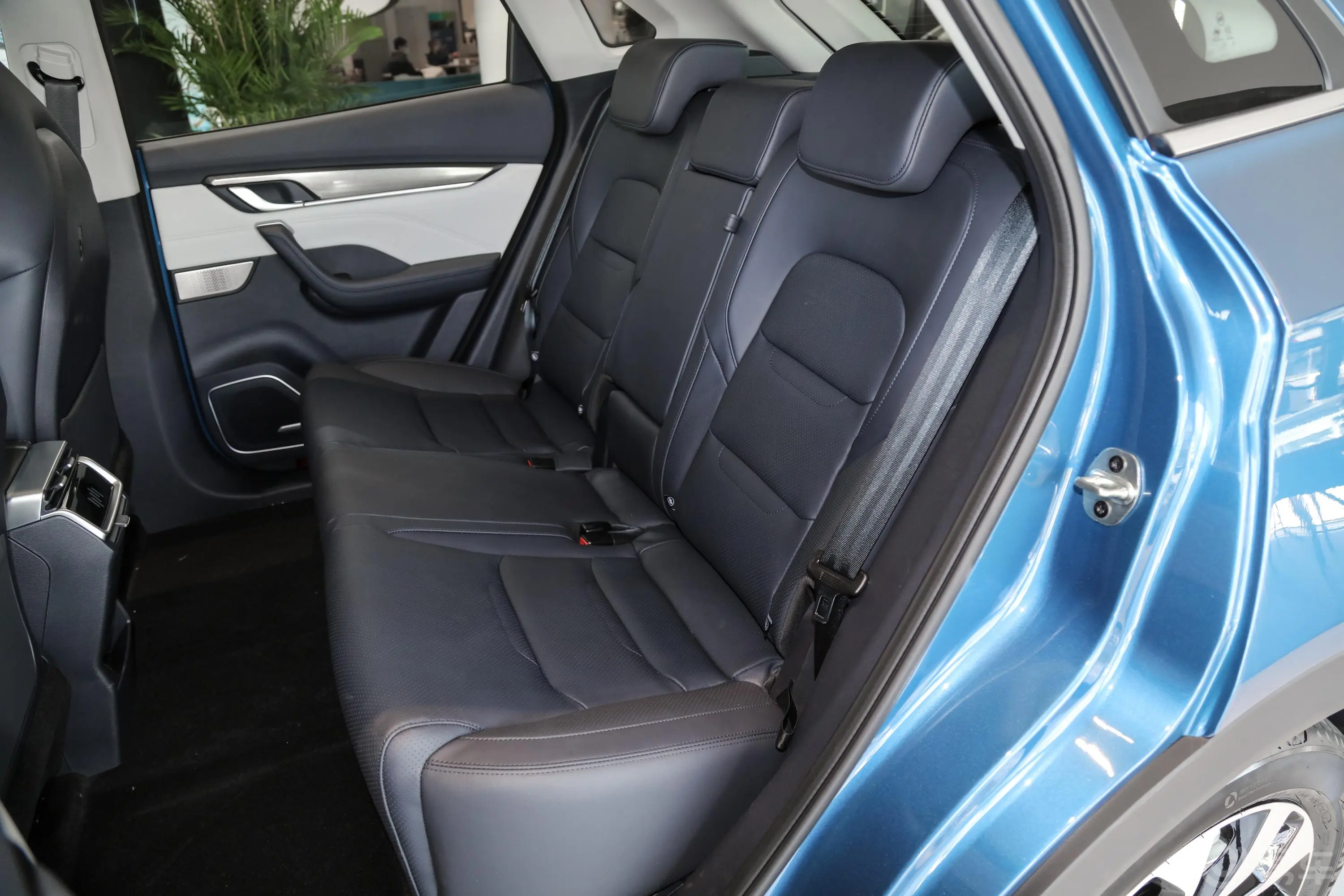 威马EX5EX5-Z Pro性能版后排座椅