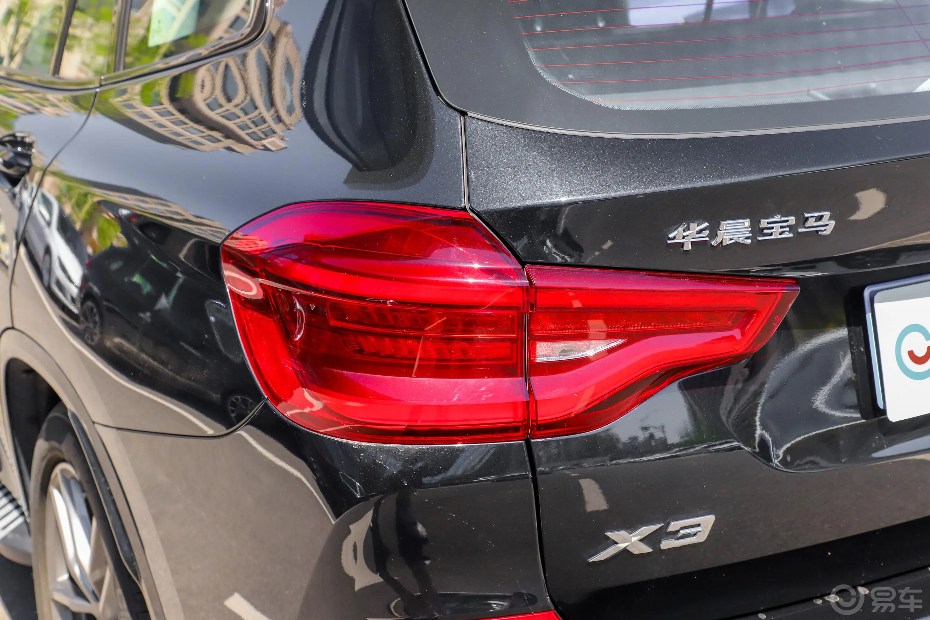 宝马X3xDrive 28i M运动套装外观