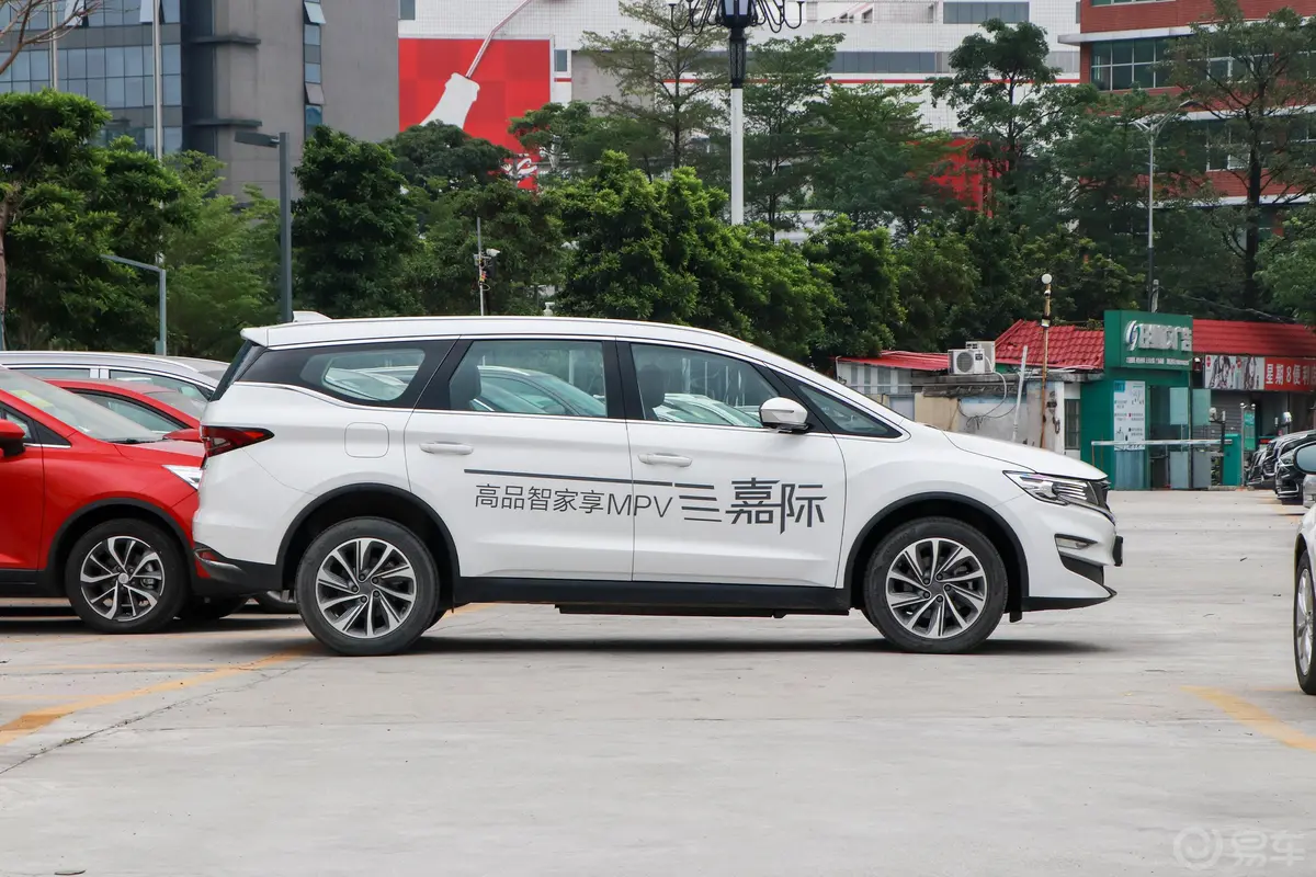 嘉际PHEV1.5TD 双离合 臻享版外观