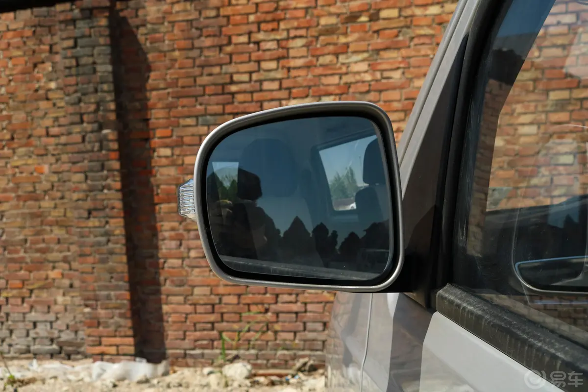 新豹T3载货汽车N1 1.2L 双排单后轮 舒适版 SC1031TMS62 汽油 国VI后视镜镜面