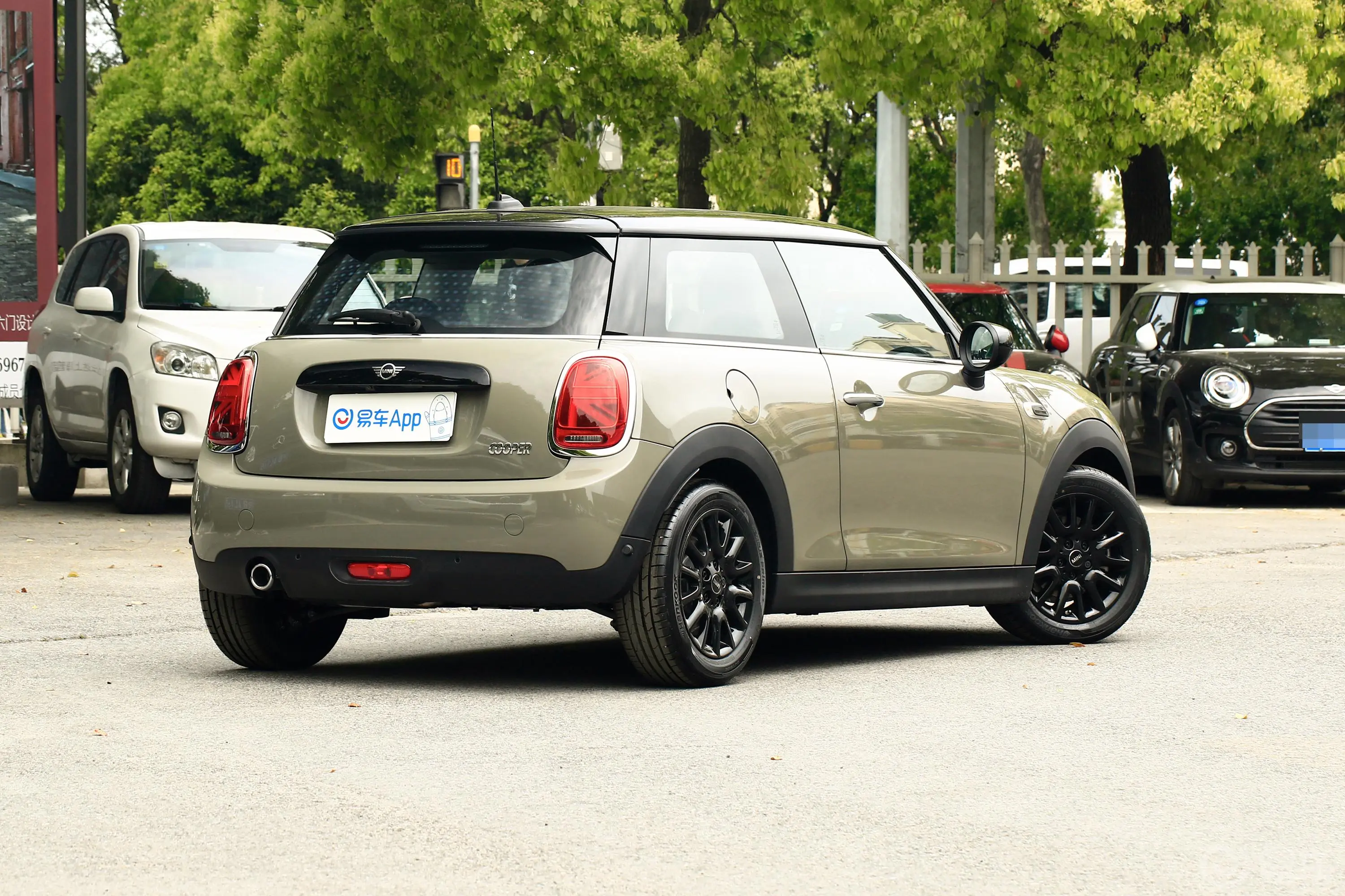 MINI1.5T COOPER 经典派外观