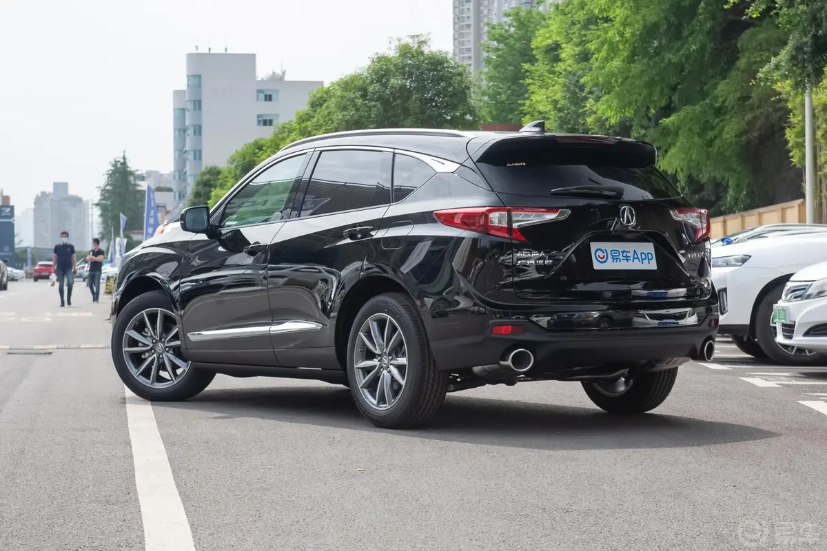 讴歌RDX2.0T 手自一体 两驱 悦享版 国VI外观