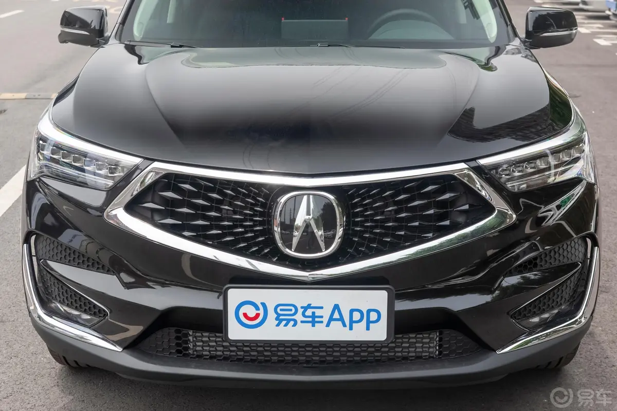 讴歌RDX2.0T 手自一体 两驱 悦享版 国VI外观