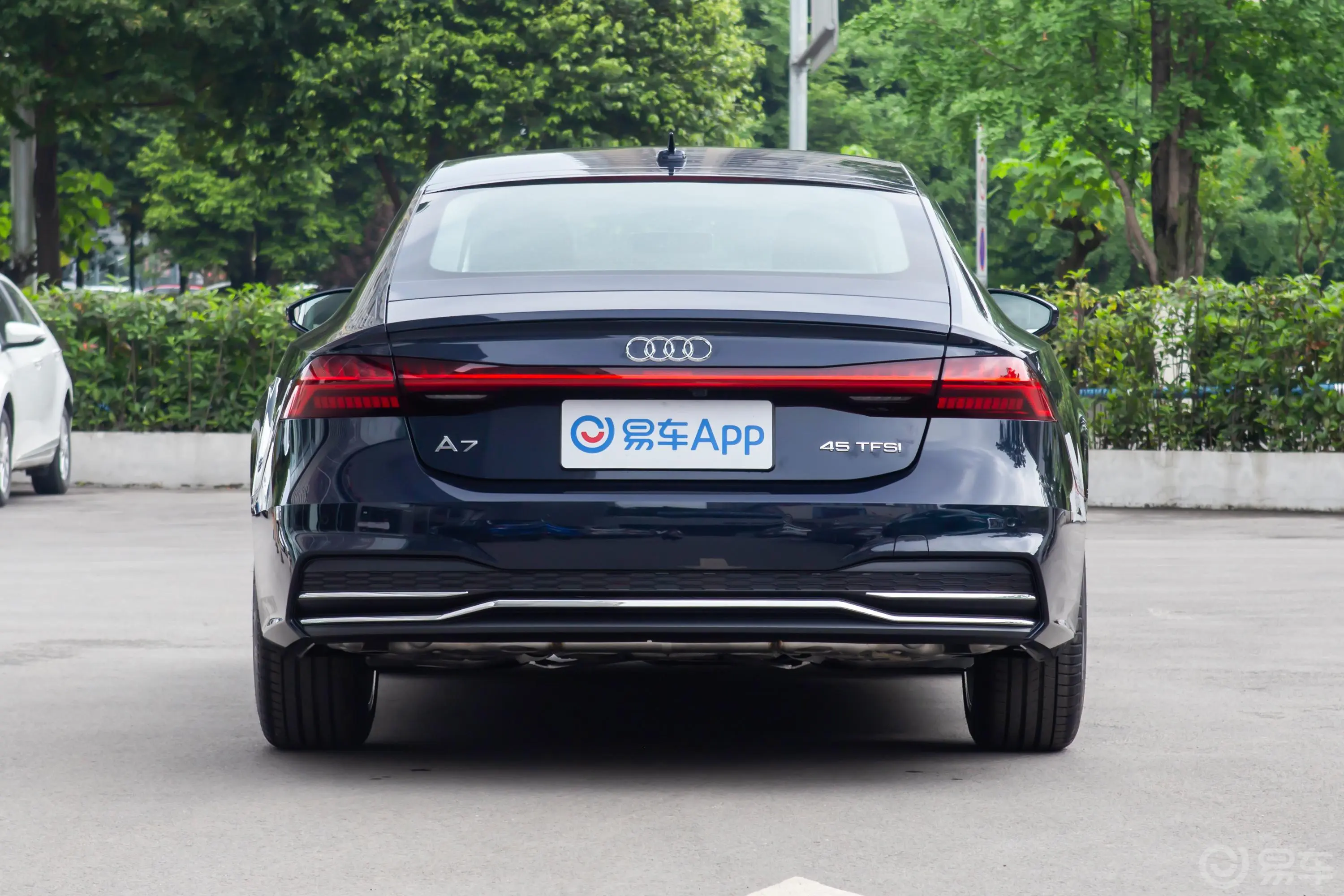 奥迪A745 TFSI 臻选型外观