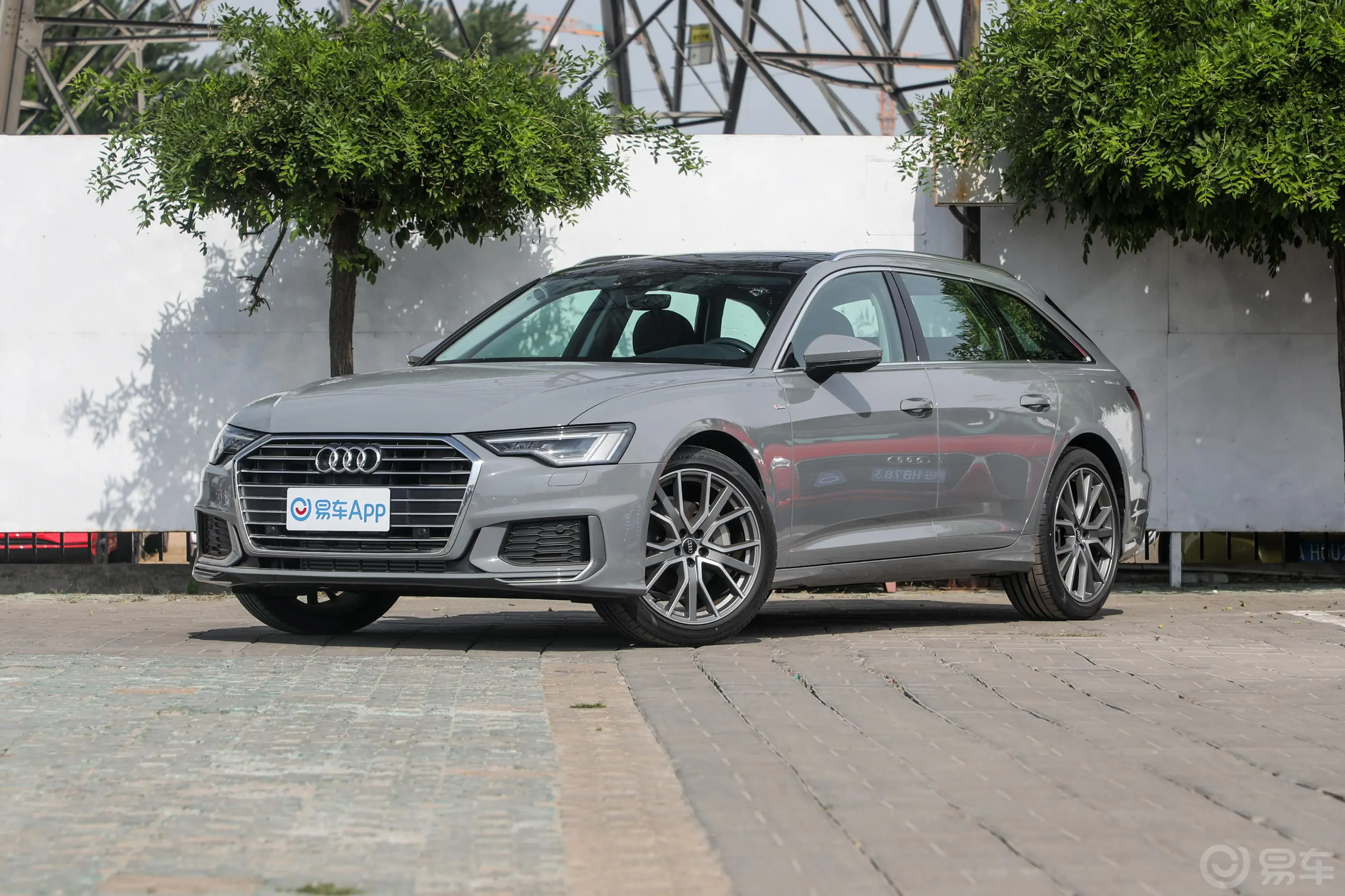 奥迪A6Avant 先锋派 45 TFSI 臻选动感型外观