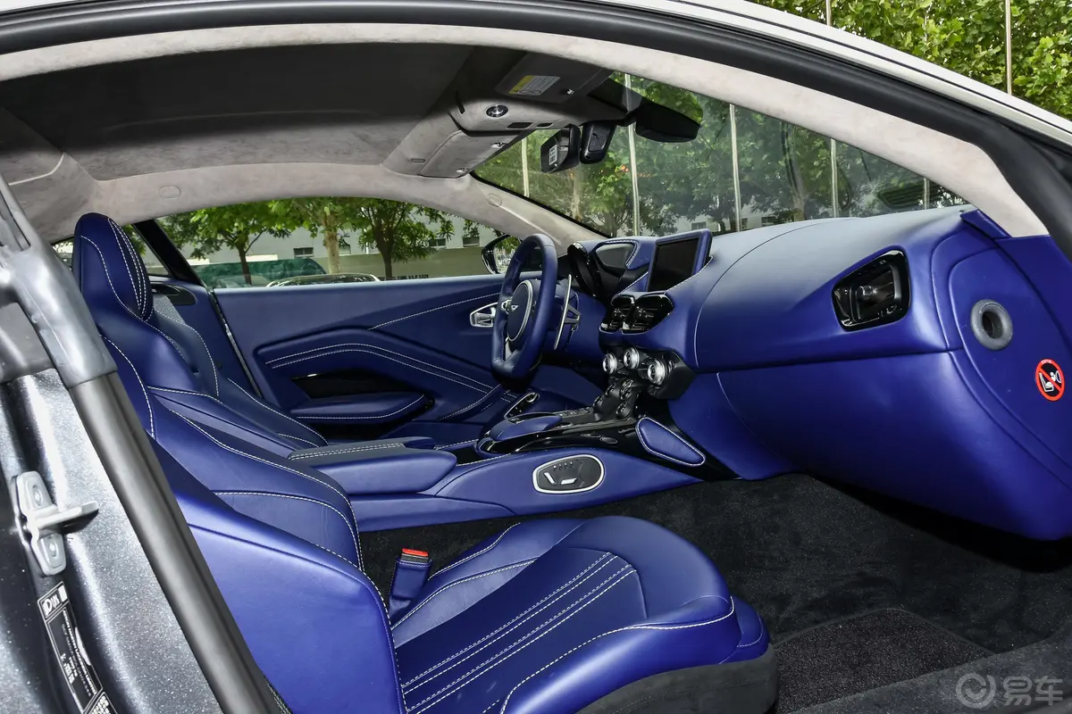 V8 Vantage4.0T V8 魅力银内饰全景副驾驶员方向