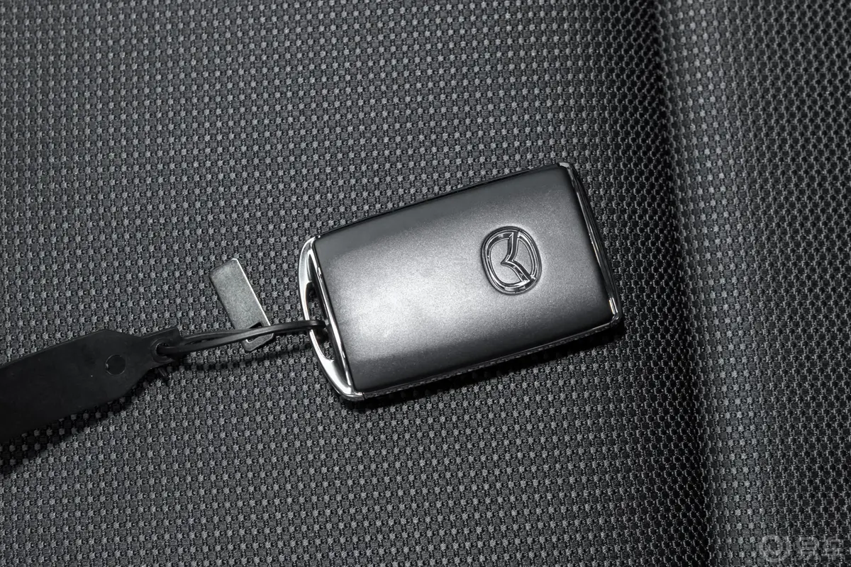 马自达CX-302.0L 手自一体 雅悦型钥匙正面