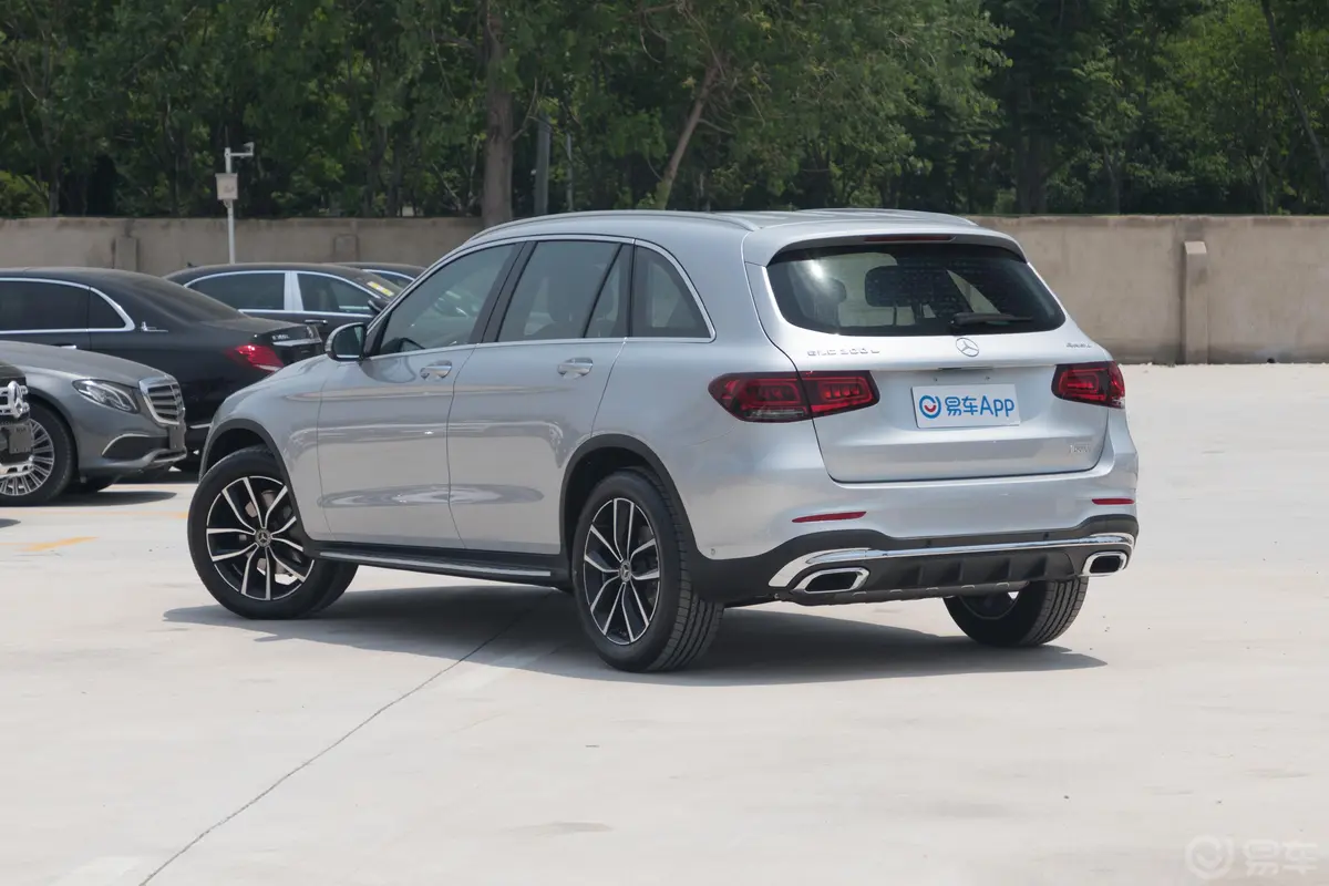 奔驰GLC改款 GLC 300 L 4MATIC 动感型外观