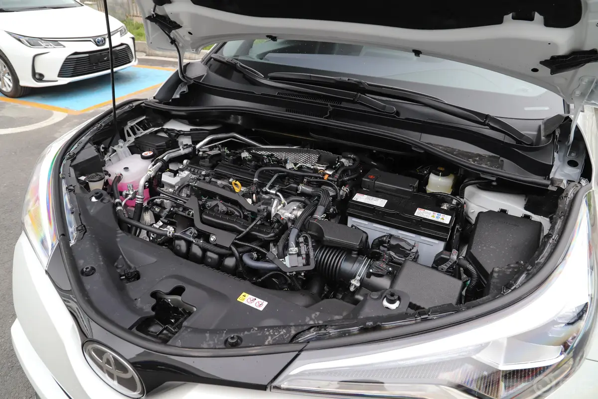 奕泽2.0L CVT 奕驰版外观