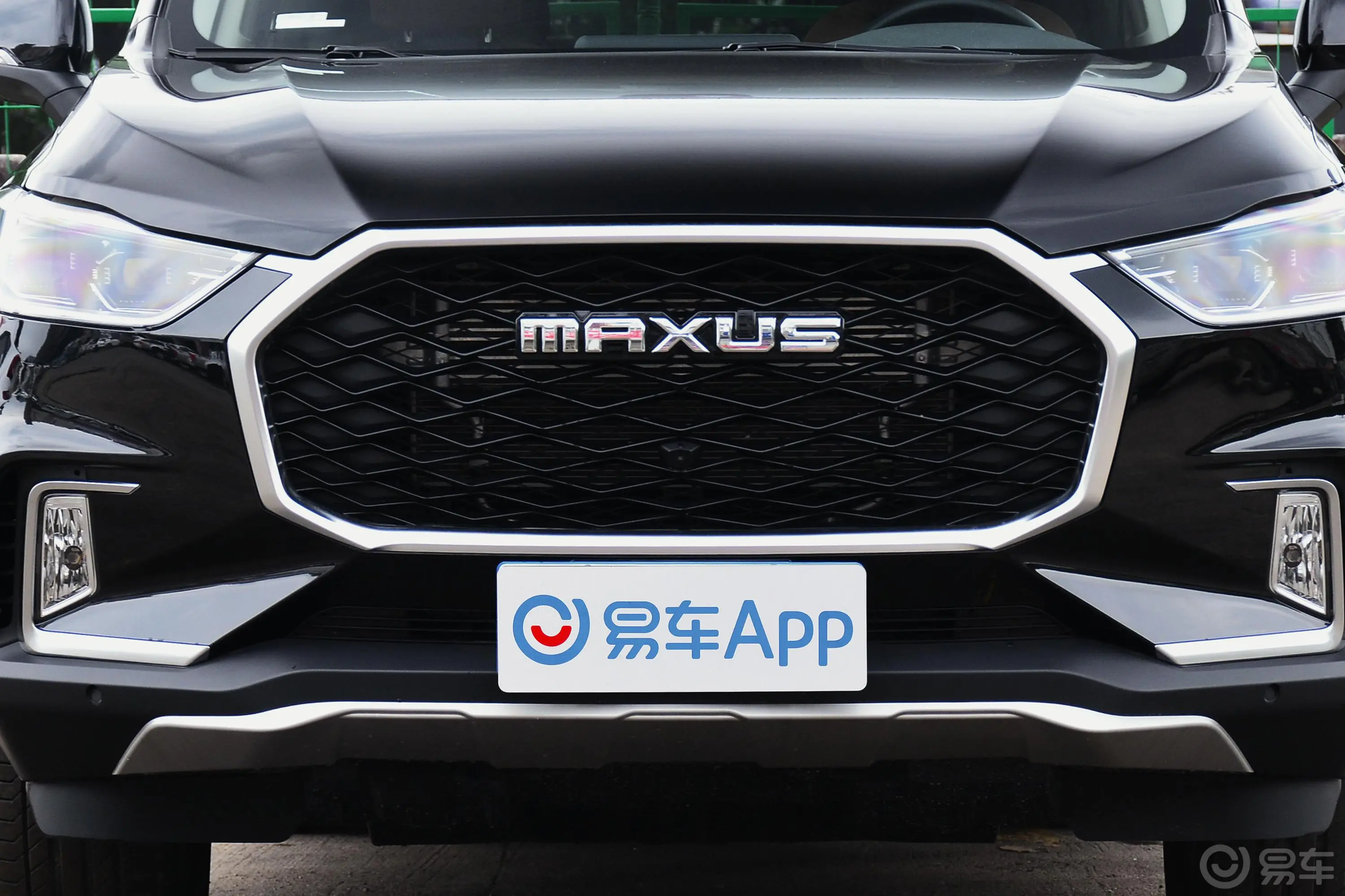 上汽大通MAXUS D90 Pro2.0T 手自一体 四驱 阿拉善版 6座 柴油外观