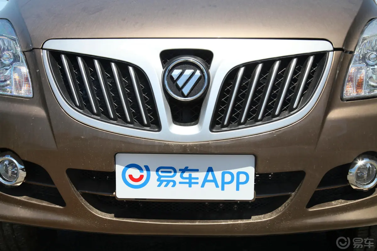 风景G5多用途乘用车 2.0L 手动 长轴平顶 商运版 6座 国VI外观