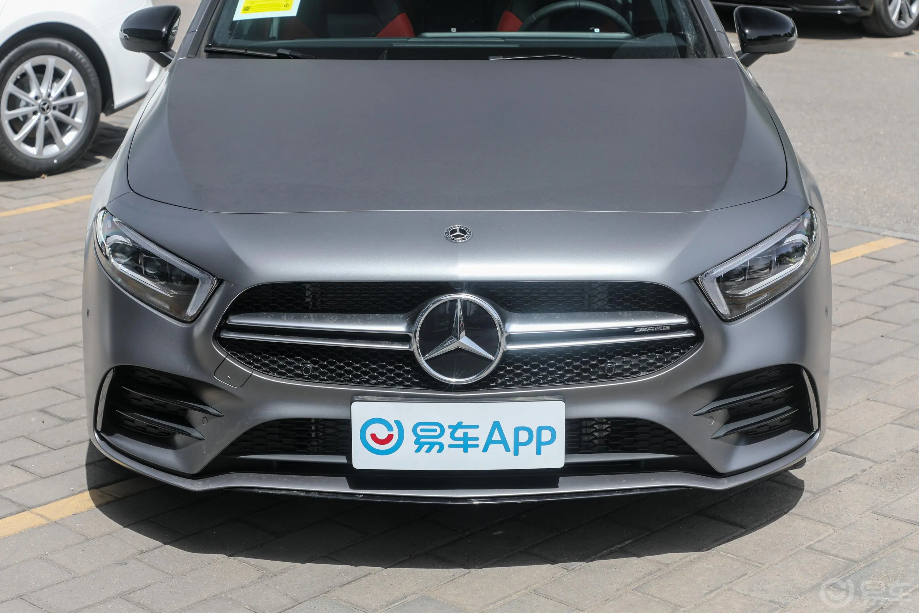 奔驰A级 AMG(进口)AMG A 35 4MATIC 先型特别版外观