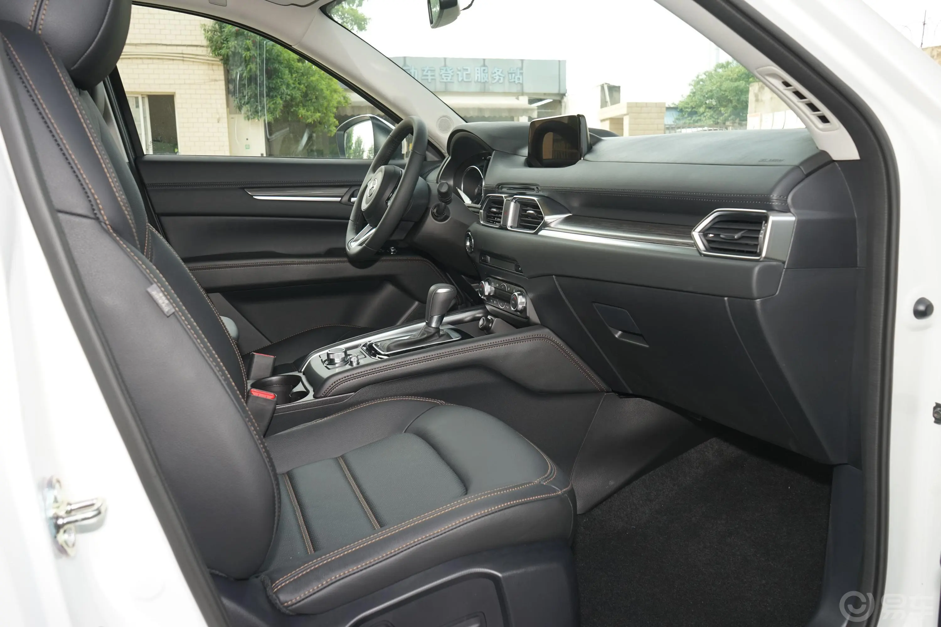 马自达CX-5改款 2.5L 手自一体 四驱 智尊型内饰全景副驾驶员方向