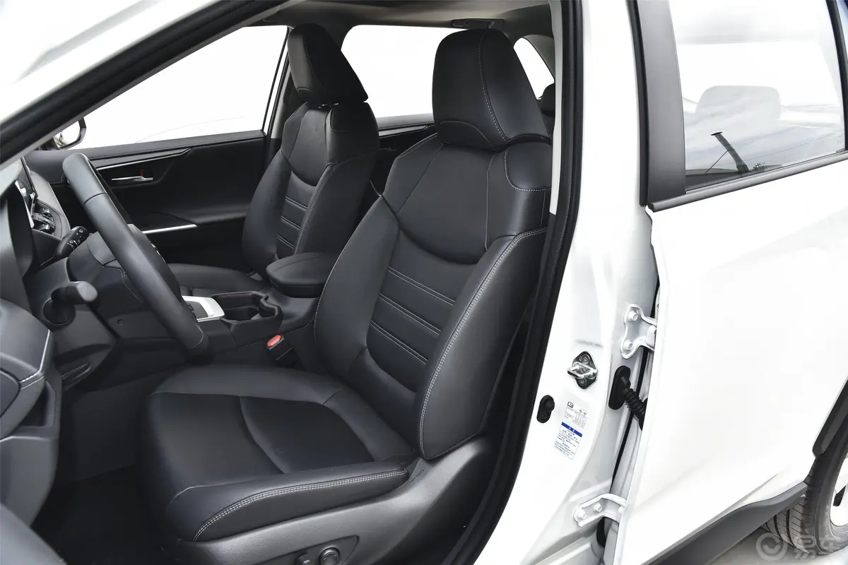 RAV4荣放2.0L CVT 四驱 风尚Plus版驾驶员座椅
