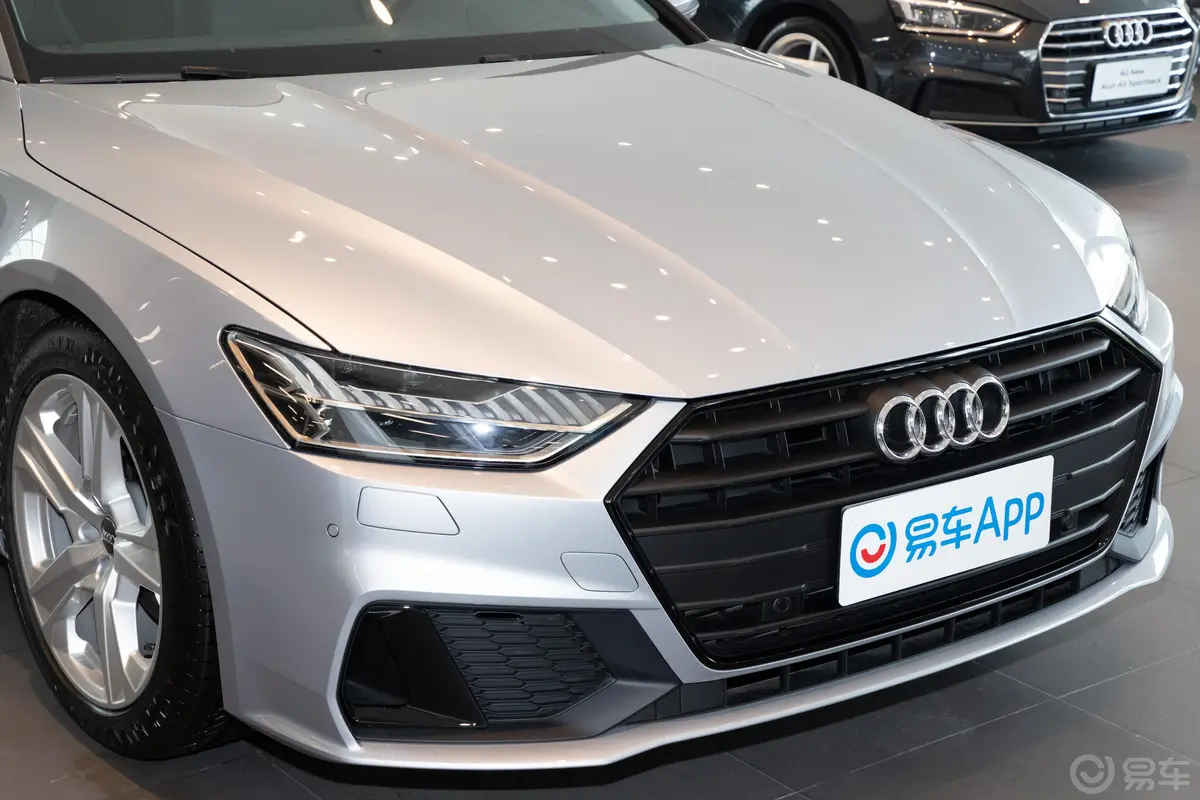 奥迪A740 TFSI 豪华型外观