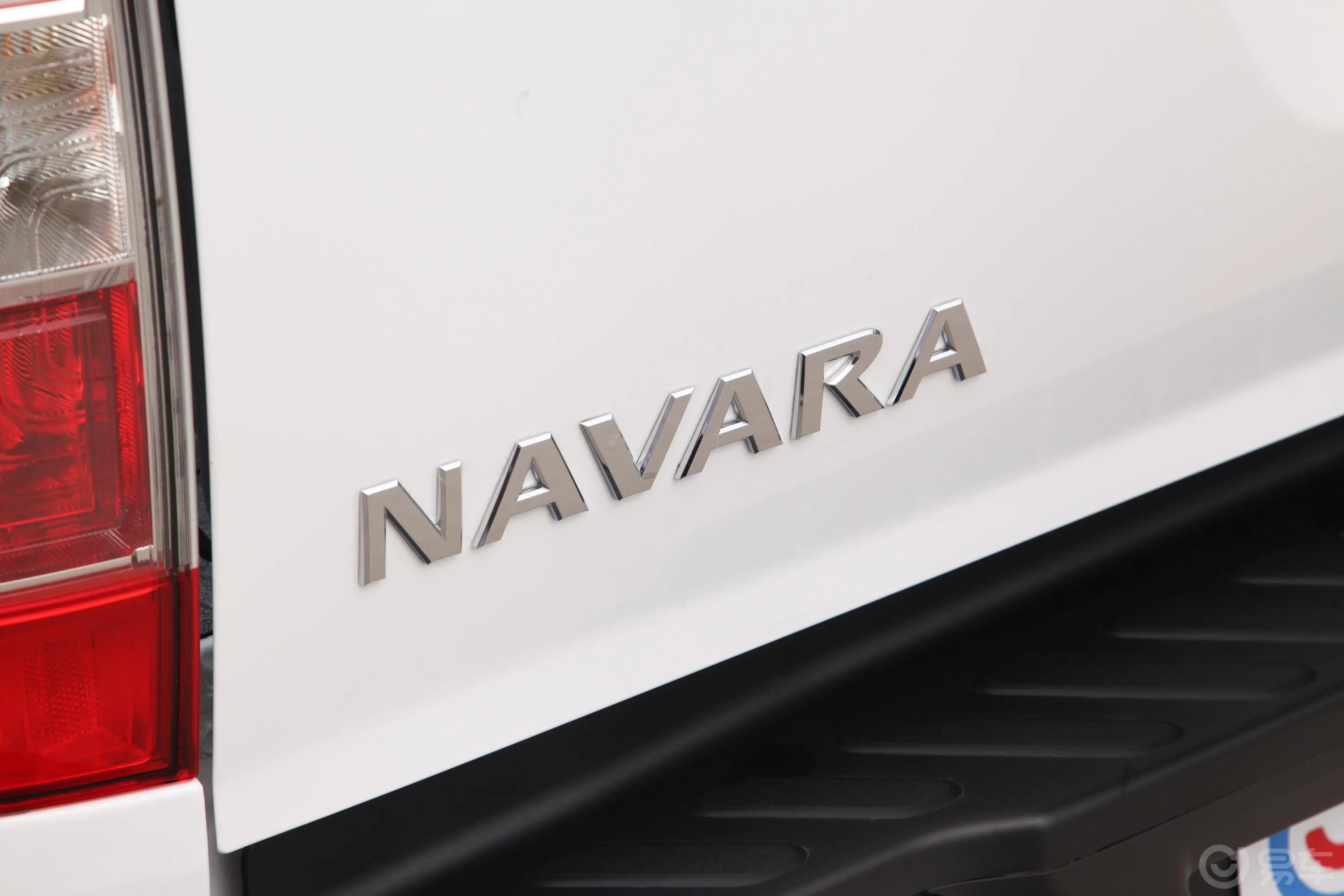 纳瓦拉2.5L 手动 四驱 旗舰版 国V外观