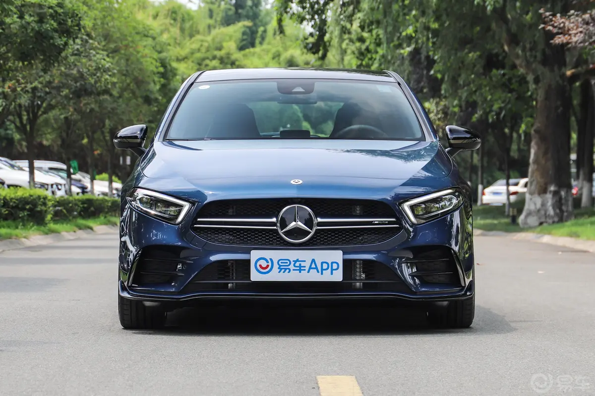 奔驰A级 AMG(进口)AMG A 35 4MATIC 先型特别版外观