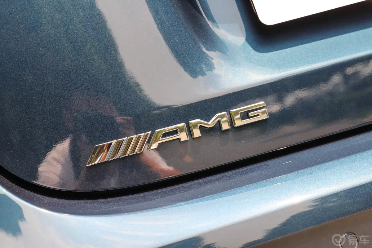 奔驰A级 AMG(进口)AMG A 35 4MATIC 先型特别版外观