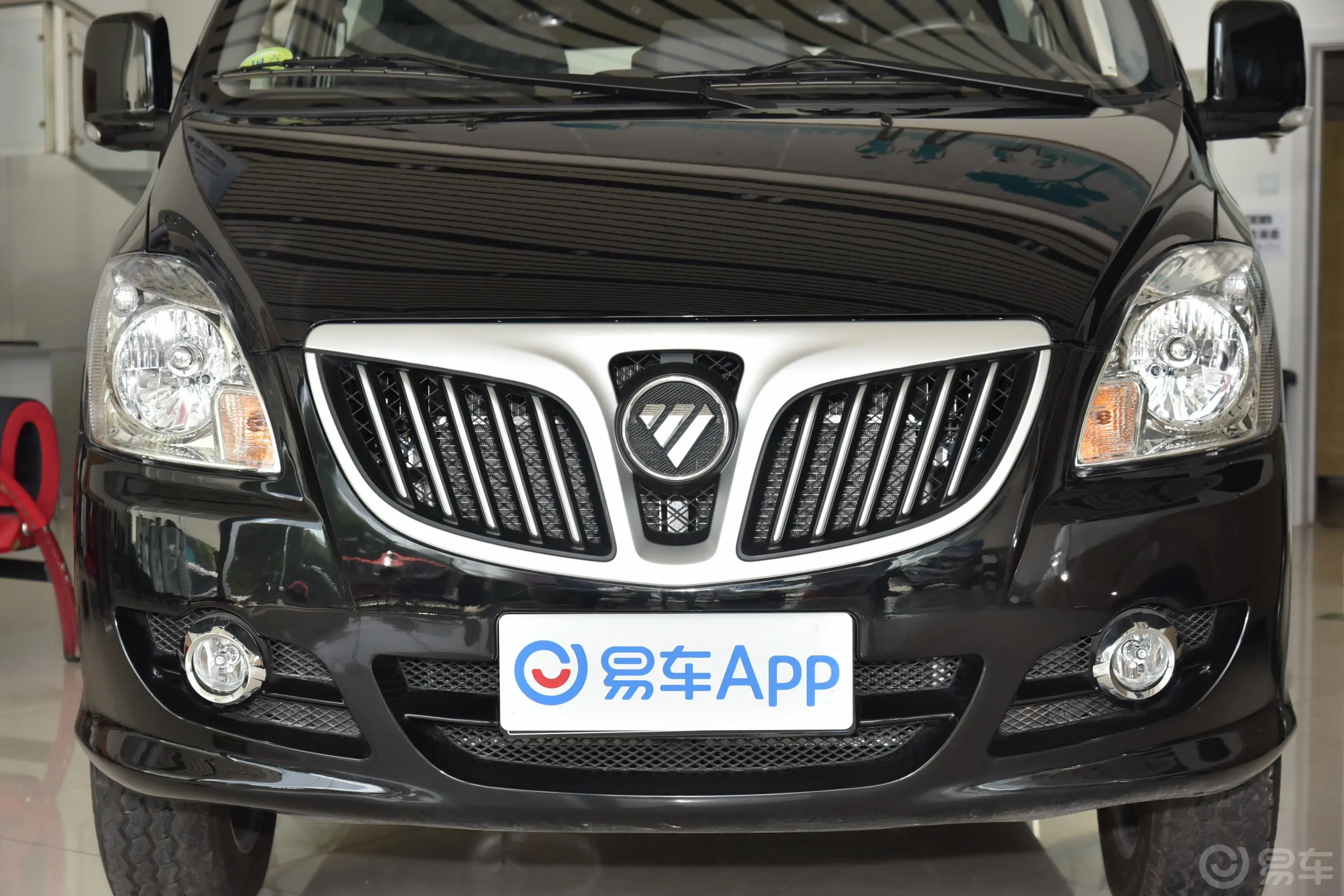 风景G5多用途乘用车 2.0L 手动 长轴平顶 商运版 10座 国VI外观