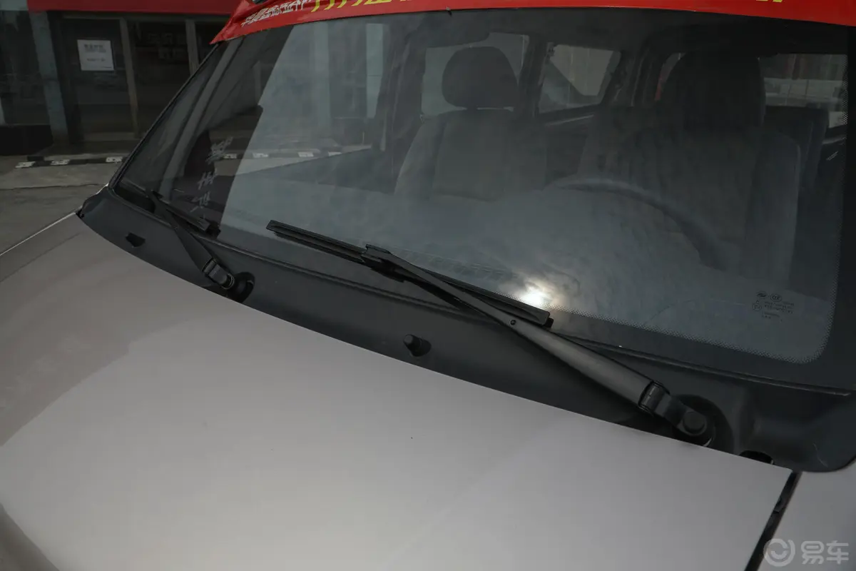 金杯小海狮X301.5L 客车舒适型 6座 国VI雨刷器