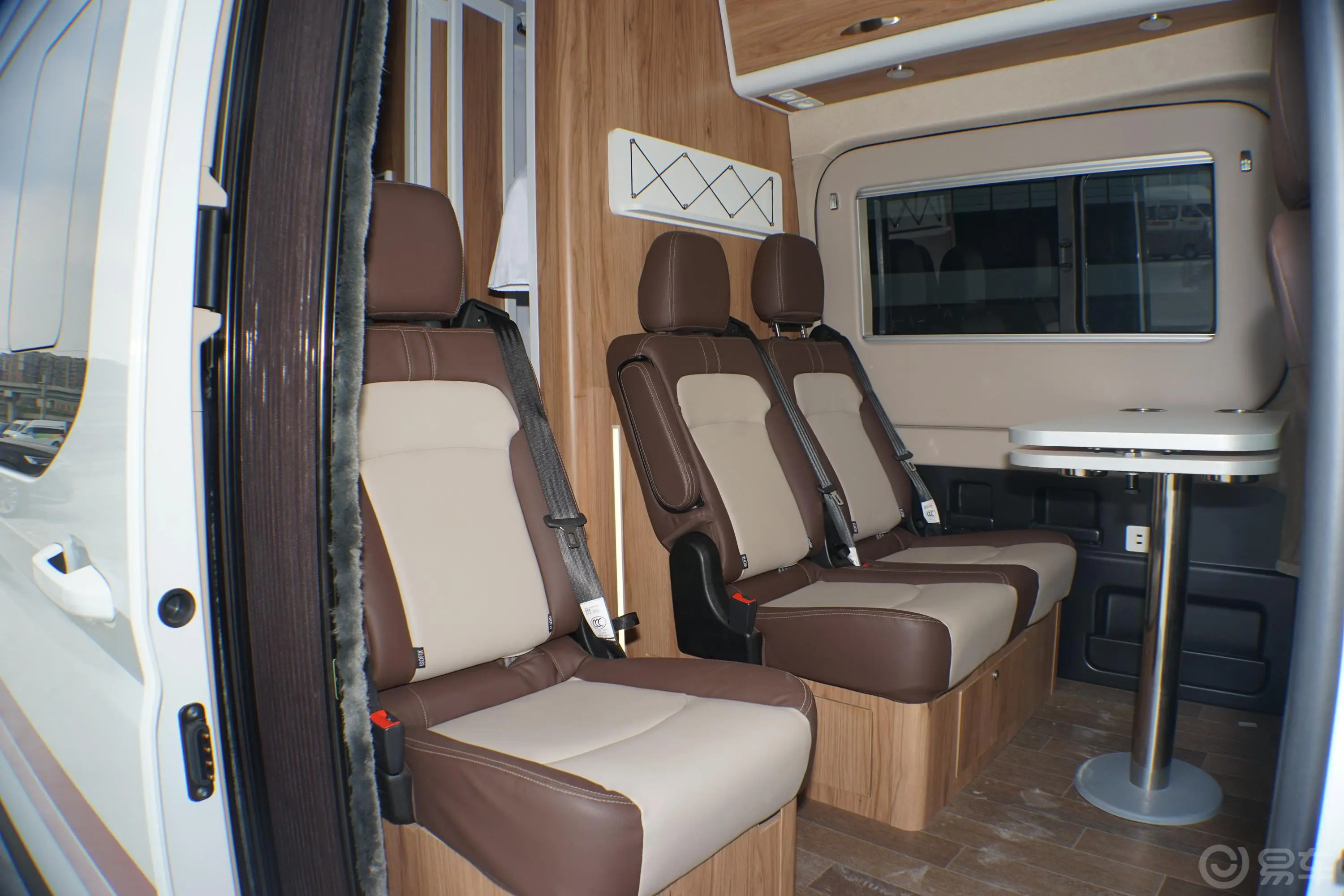 上汽大通MAXUS V90房车旅行家V90 2.0T 手自一体后排座椅
