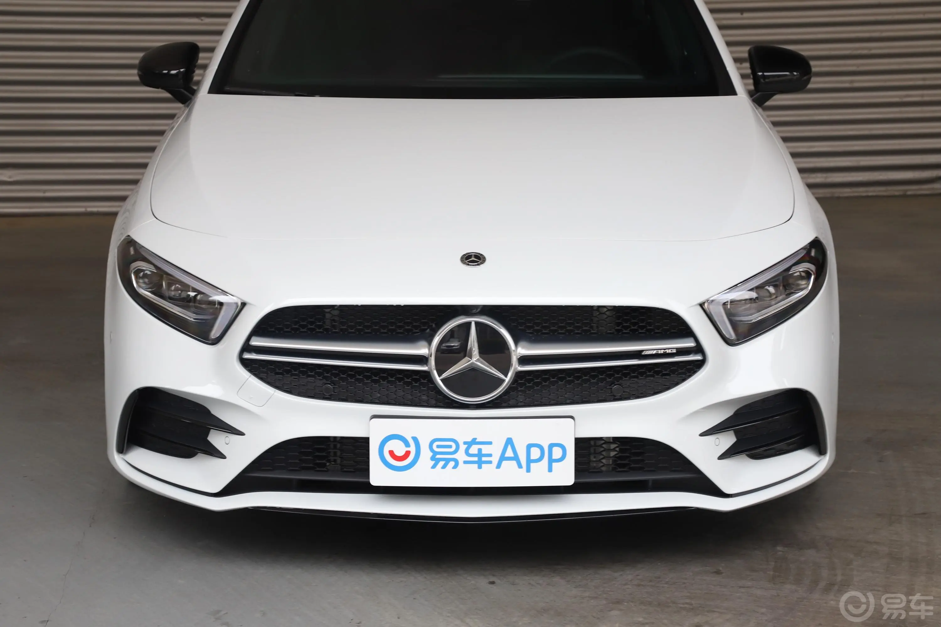 奔驰A级 AMG(进口)AMG A 35 4MATIC 先型特别版外观