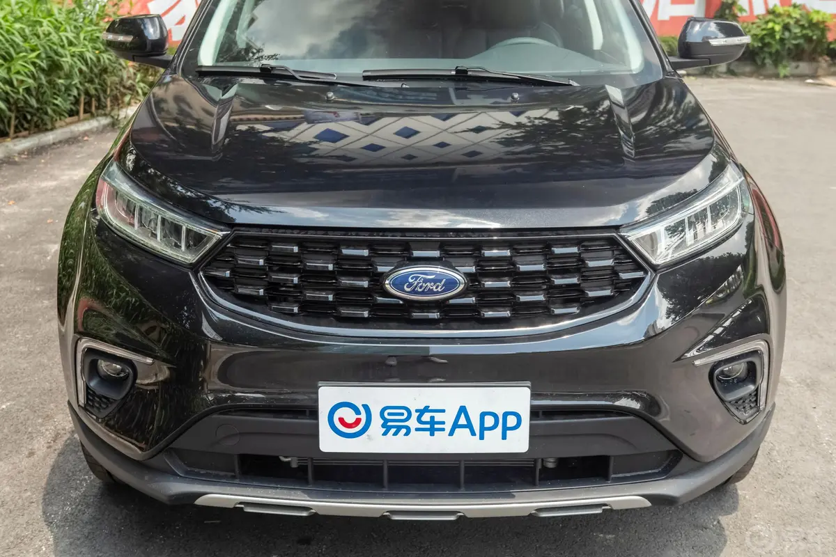 领界领界S EcoBoost 145 CVT 铂领型外观细节