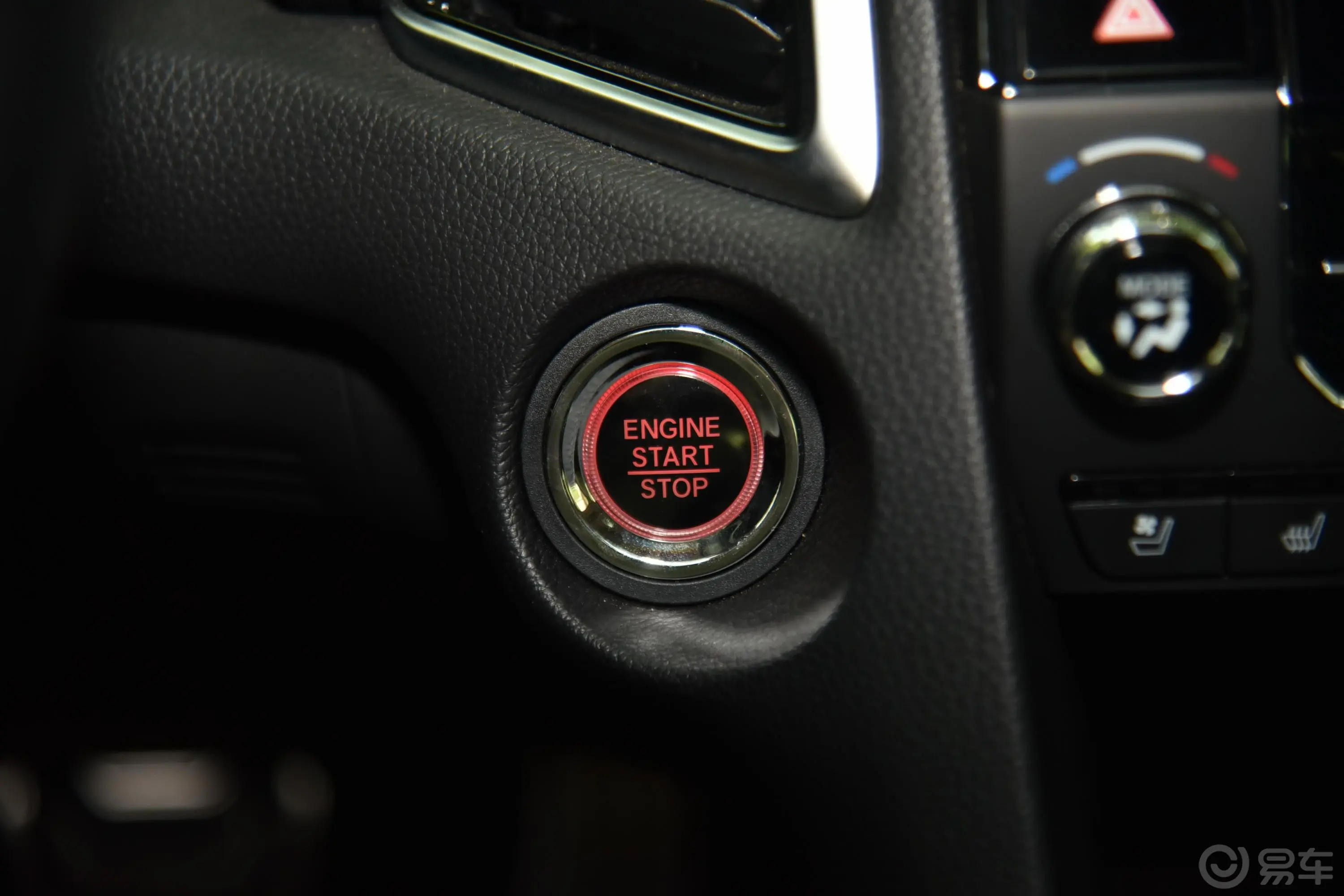 冠道370TURBO 自动四驱至尊版 双色钥匙孔或一键启动按键