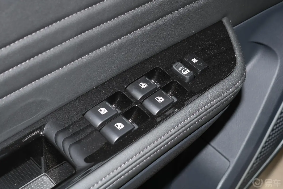 VGV U70改款 1.5T 手自一体 智享精英版车窗调节整体